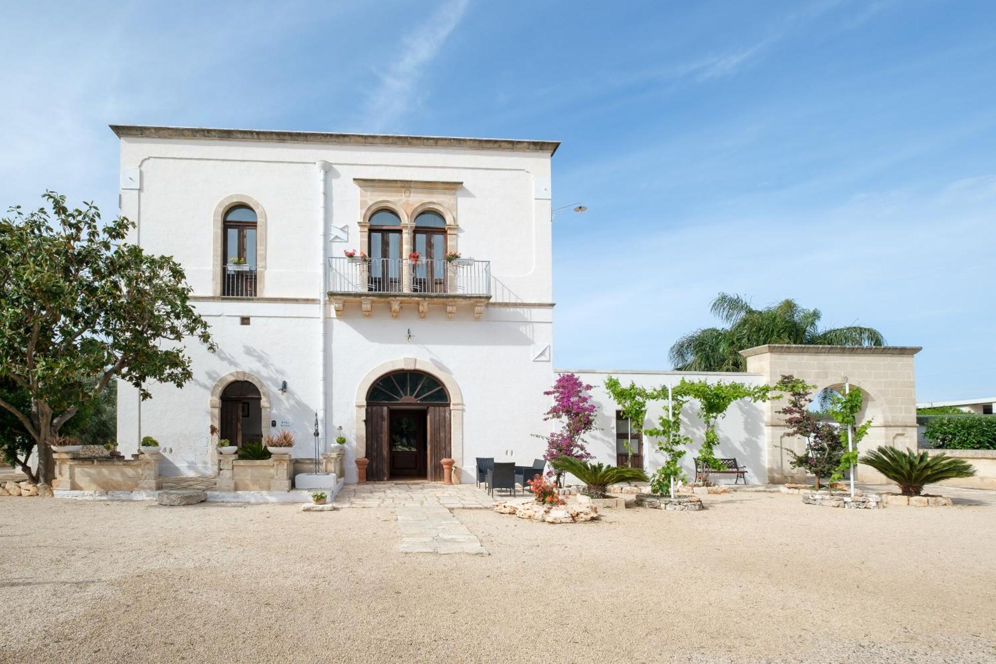 Borgo Santuri * Ostuni